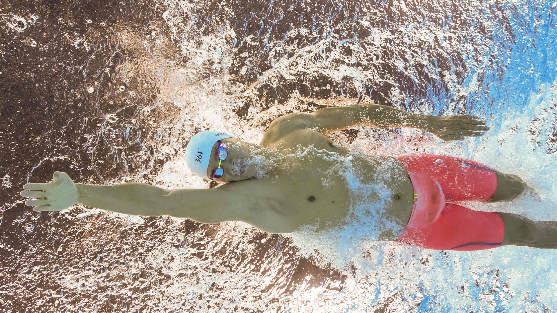 九游电竞-覃海洋冲线瞬间引爆现场气氛，覃海洋 哪里人